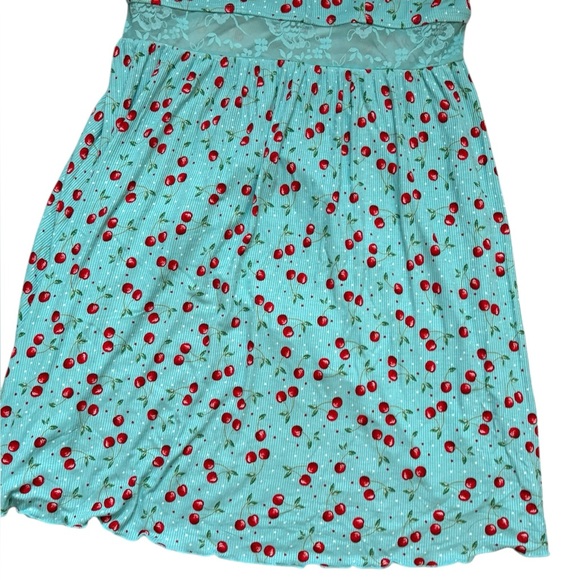 TORRID Women’s Super Soft Rib Lace Trim Sleep Chemise Cherry Cherries Size 1 - Picture 3 of 13